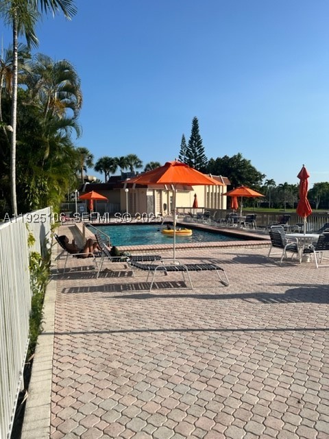 Hallandale Beach photo 4