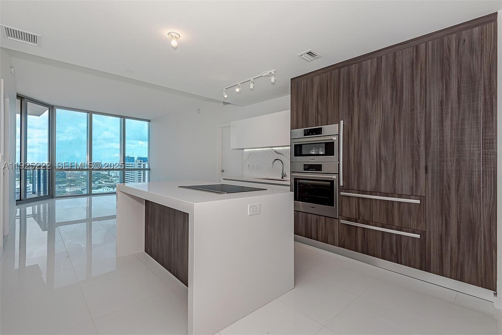 Miami photo 1