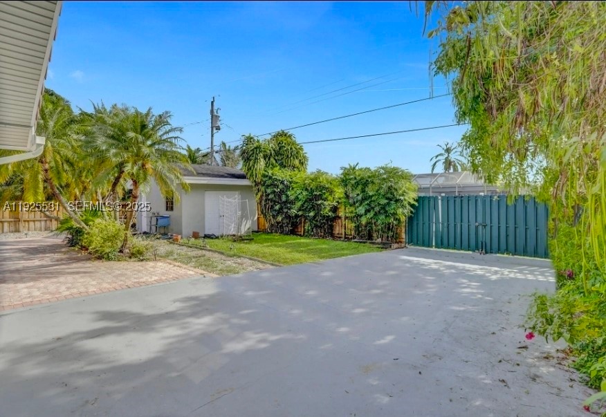 Hollywood photo 5