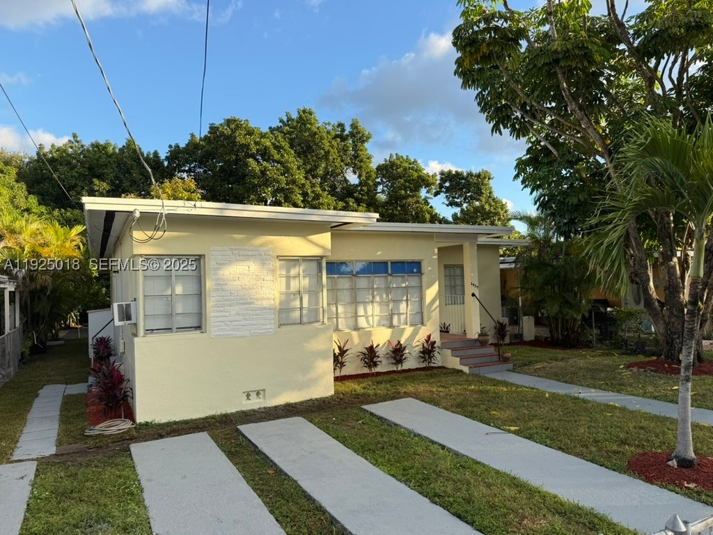 Miami photo 1
