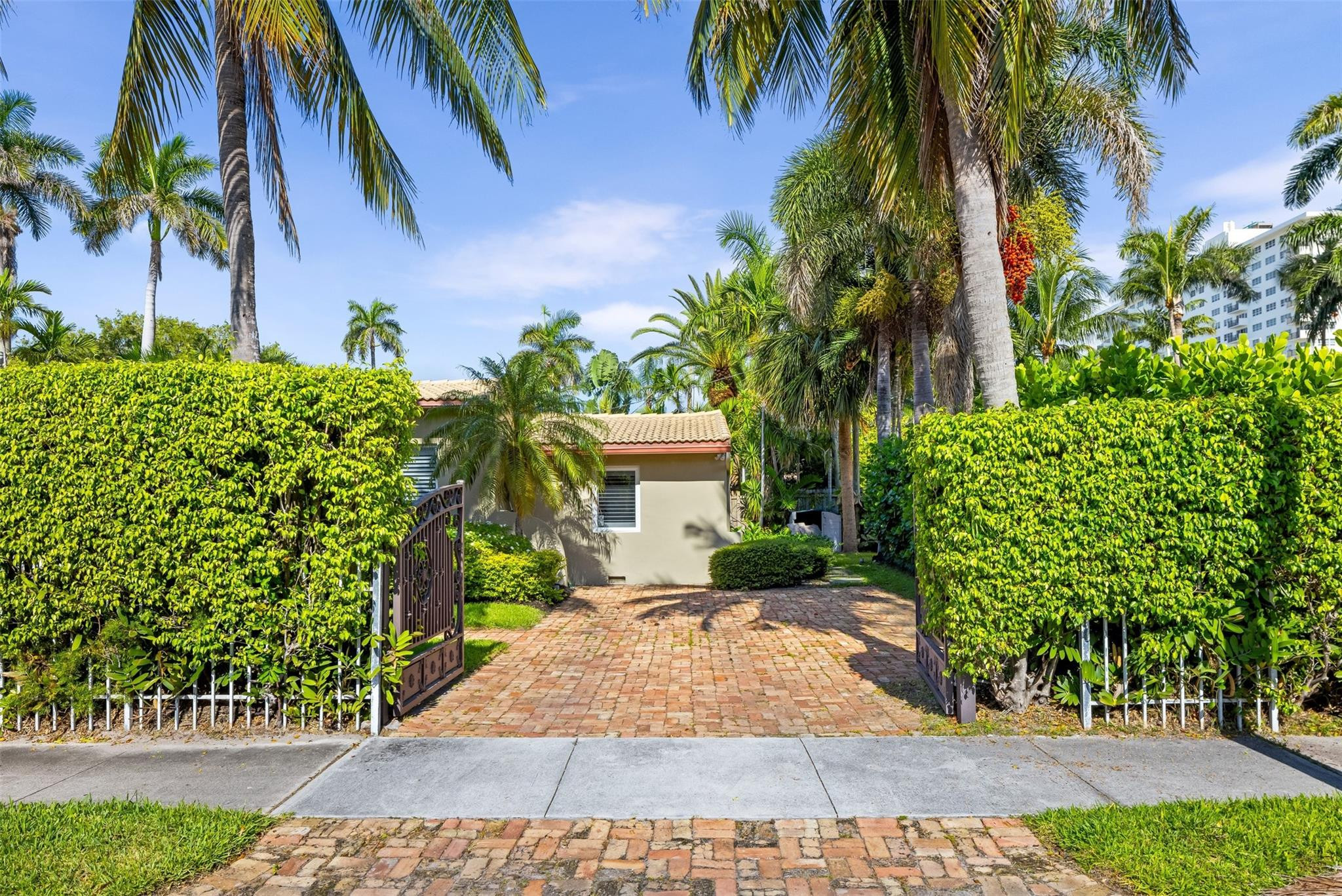 Fort Lauderdale photo 3