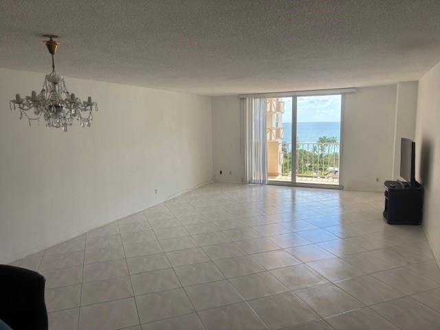 Hallandale Beach photo 1