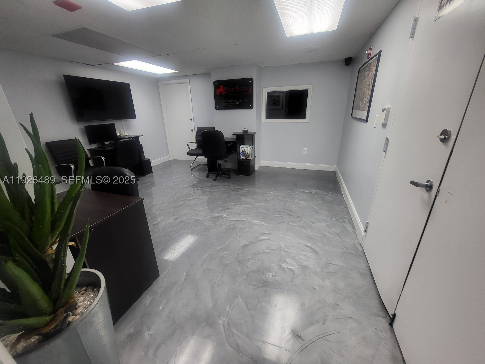 North Miami photo 3