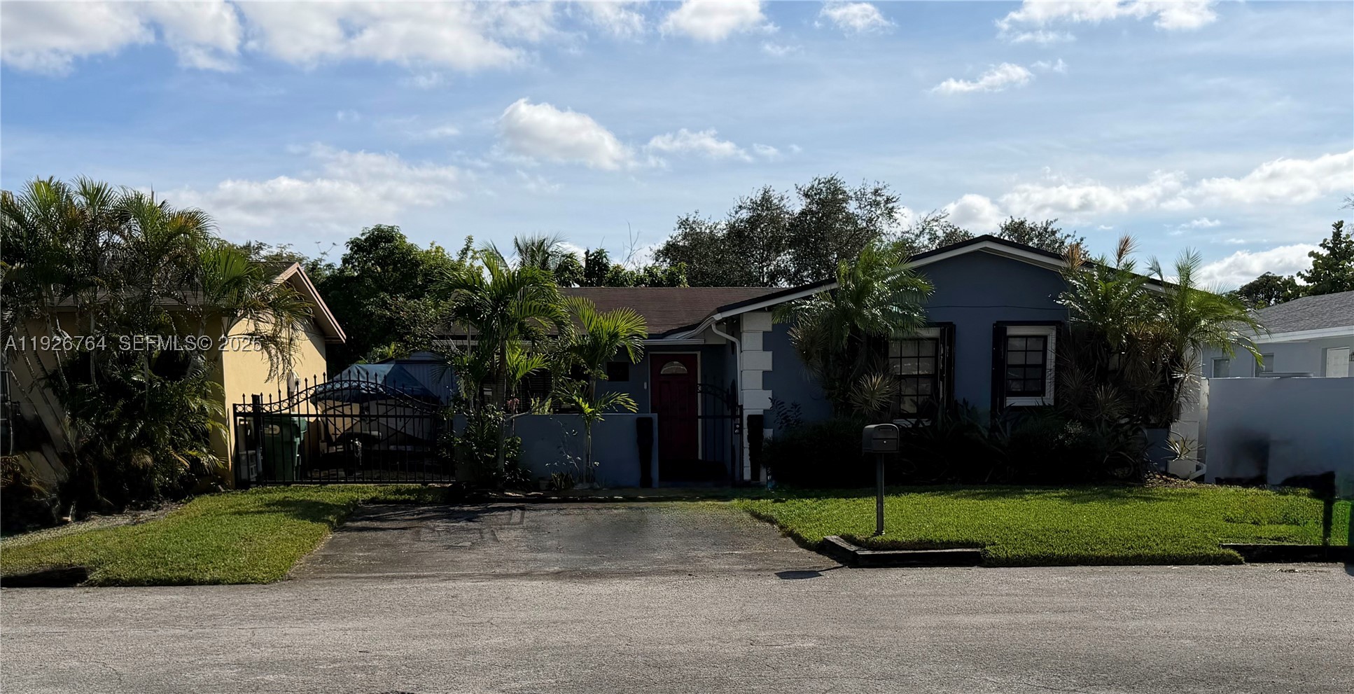 Miami Gardens photo 1