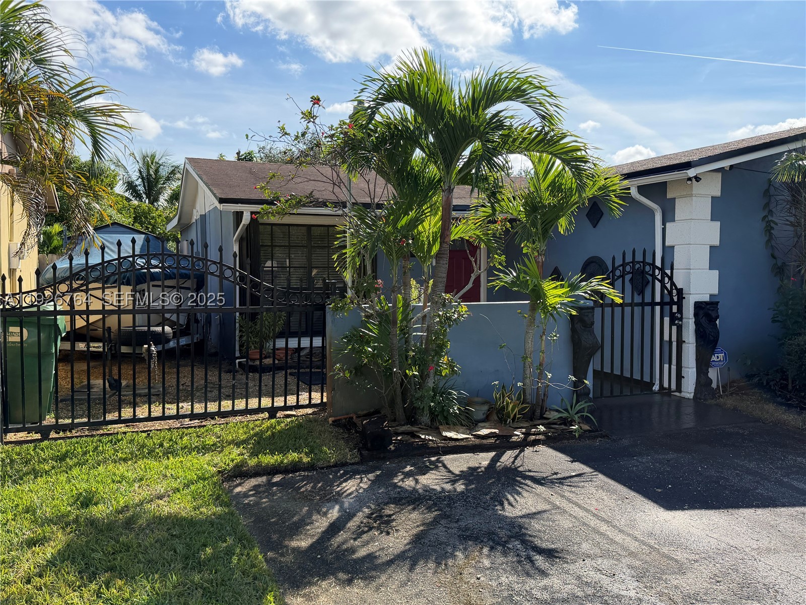 Miami Gardens photo 2