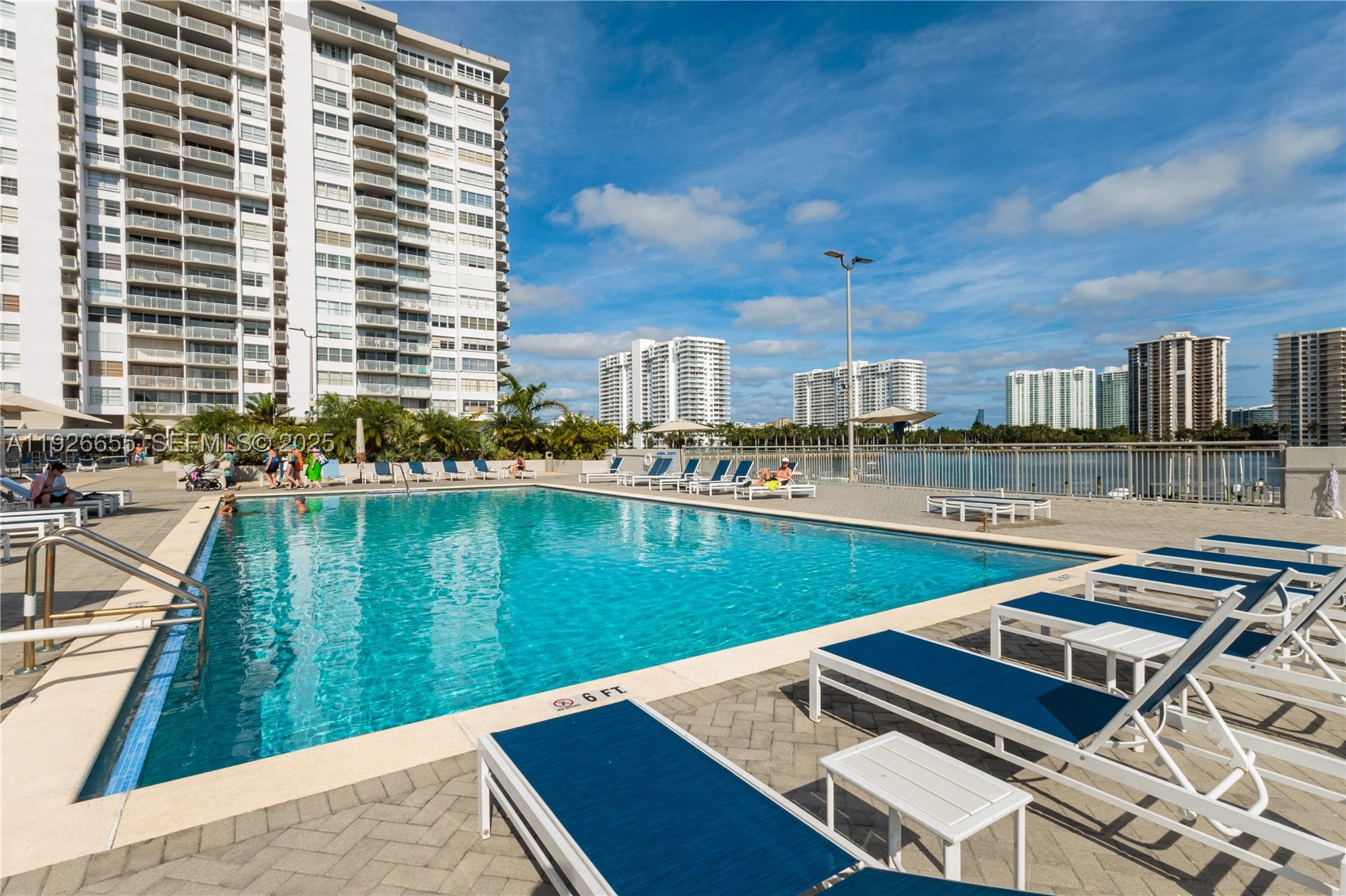 Aventura photo 4