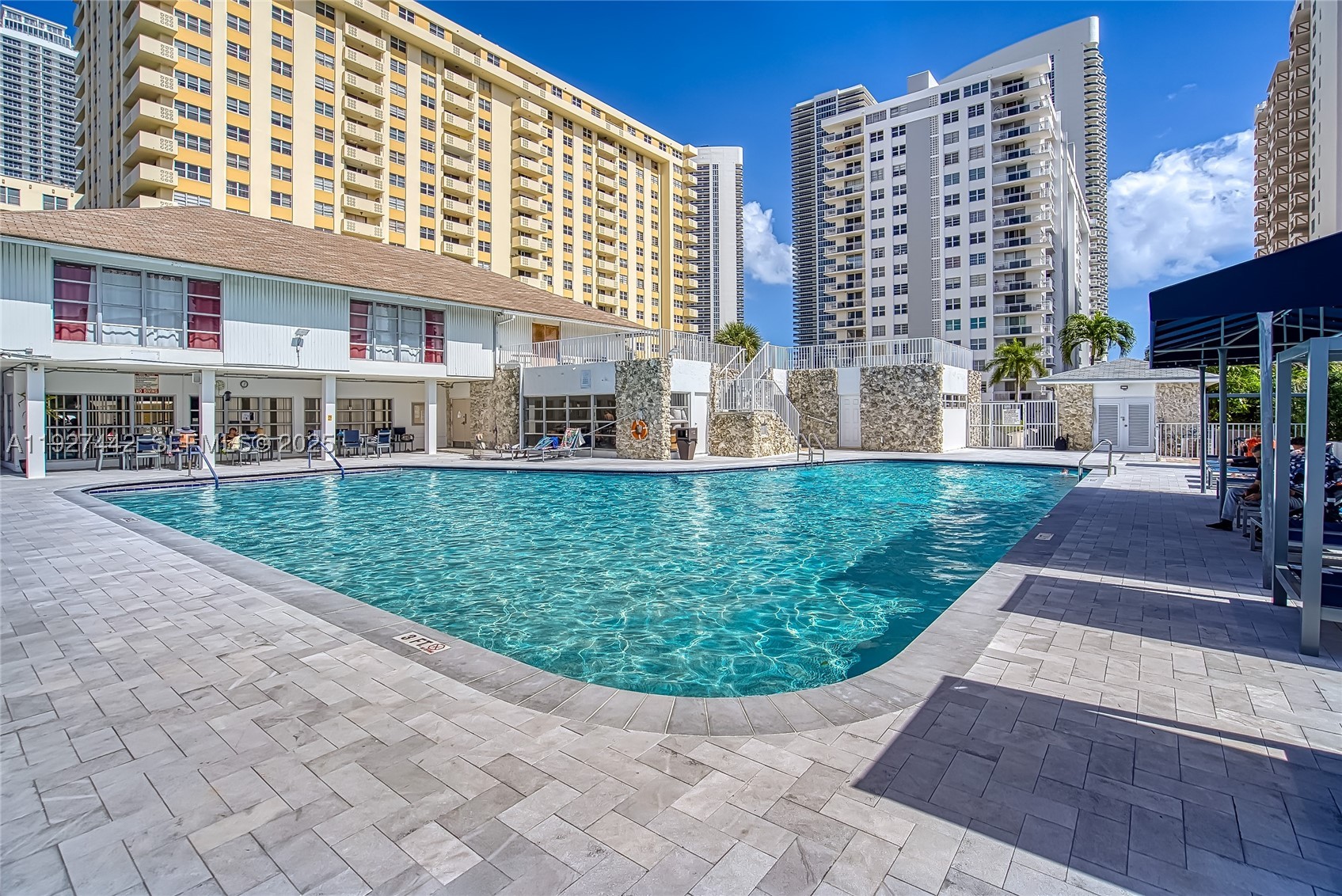 Hallandale Beach photo 3
