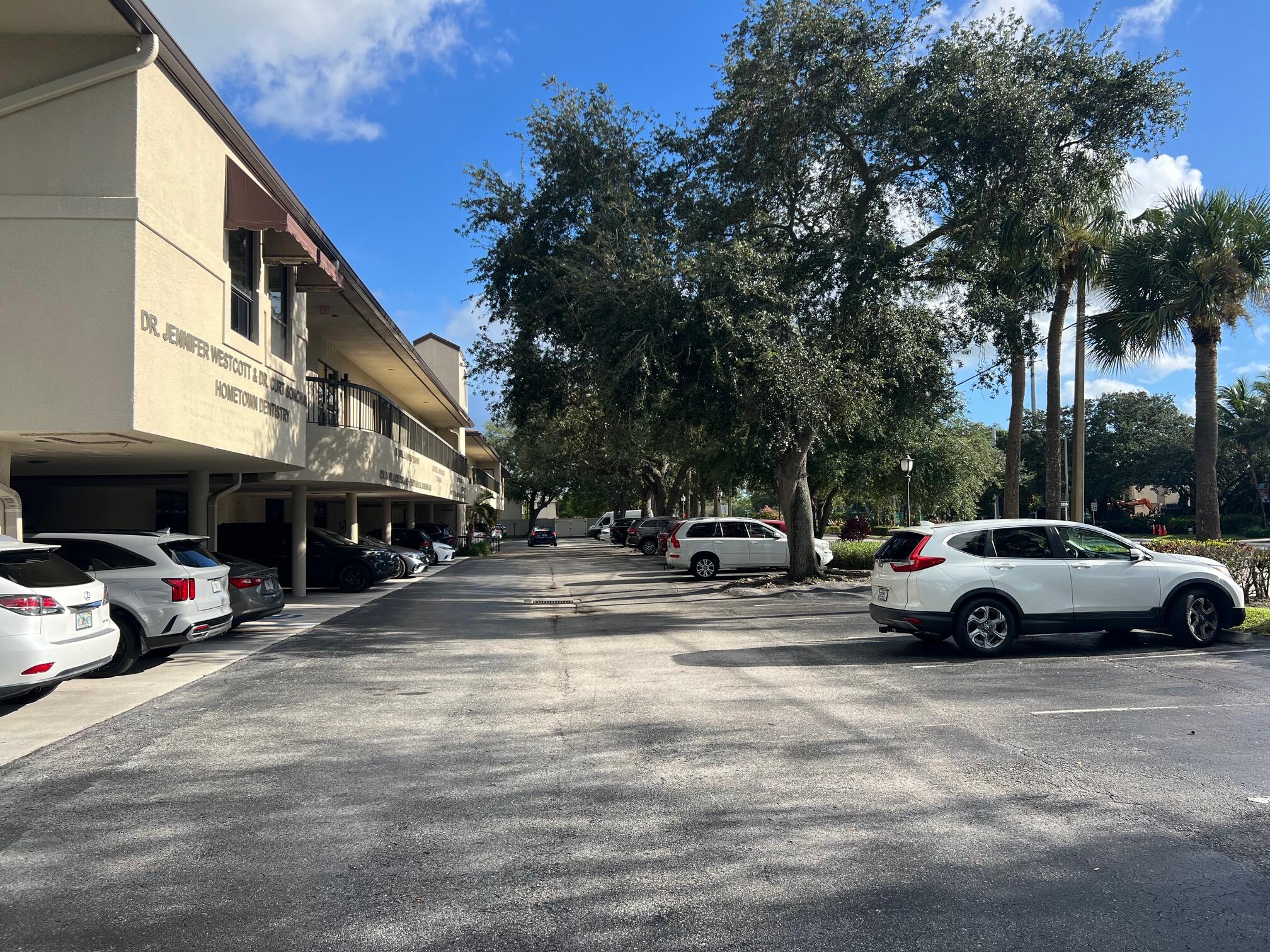 Palm Beach Gardens photo 3