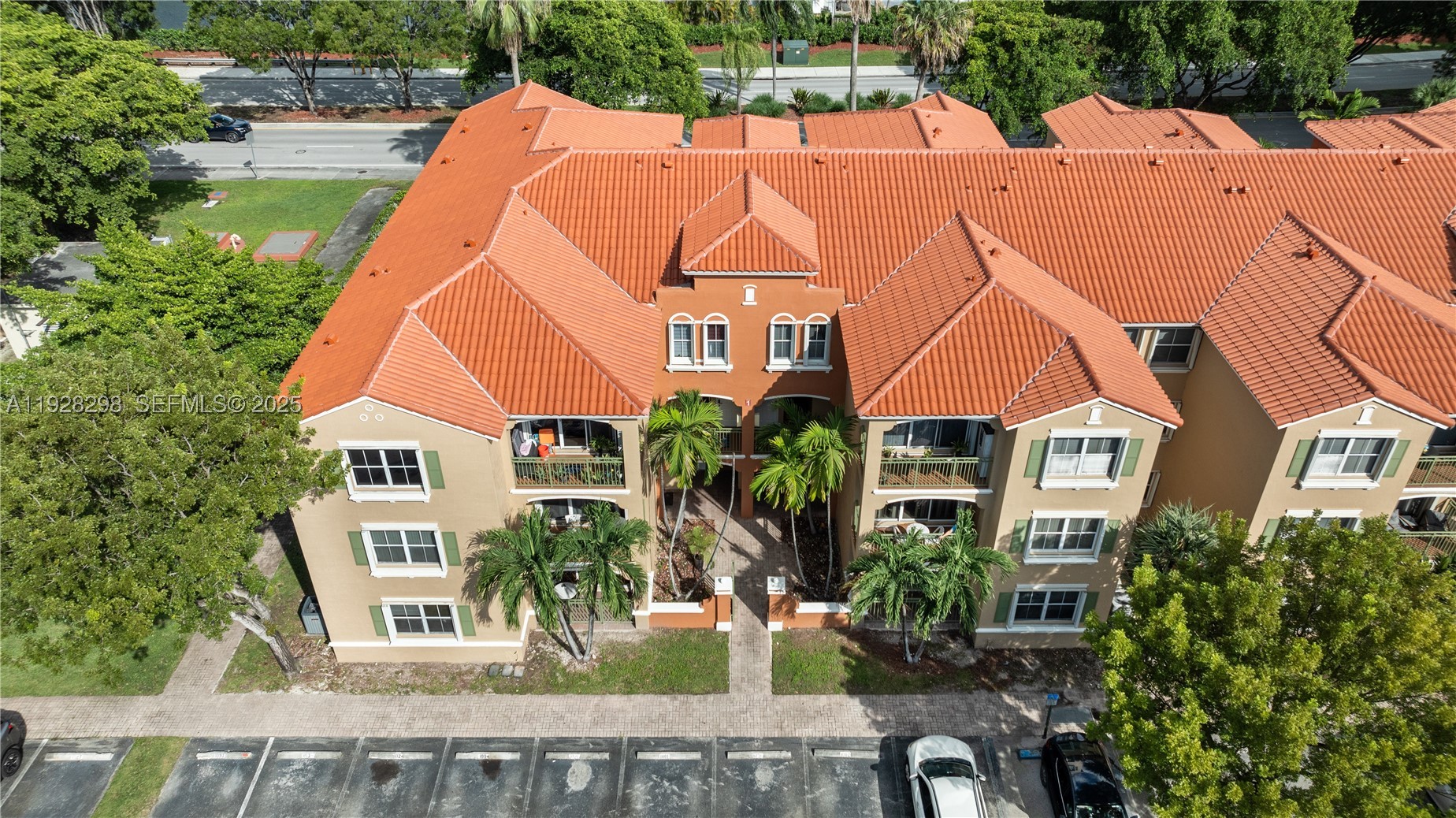Doral photo 2