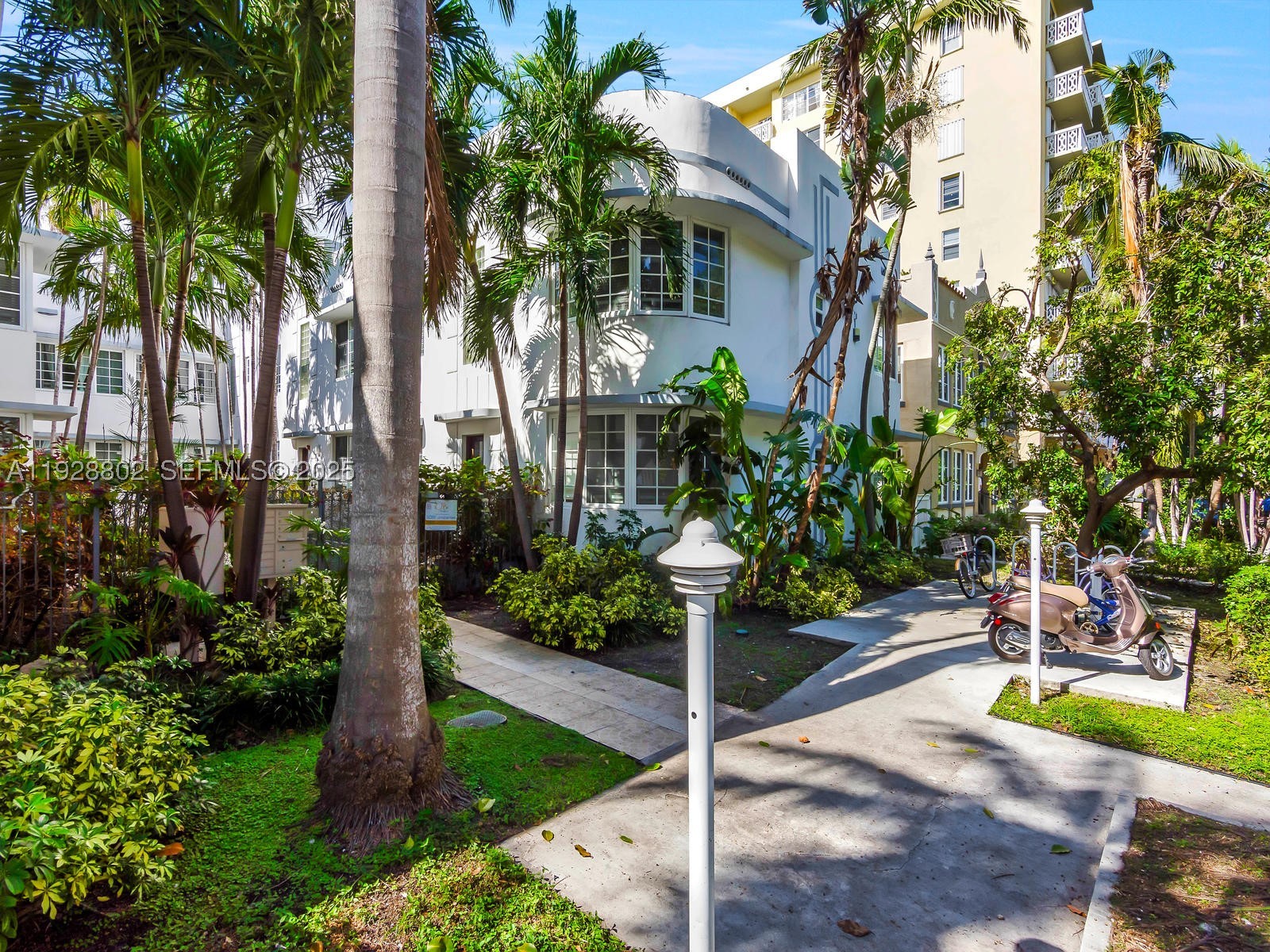 Miami Beach photo 1