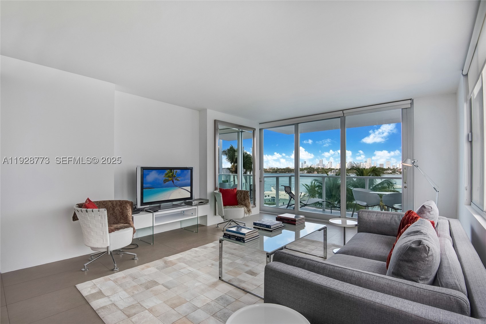 Miami Beach photo 2