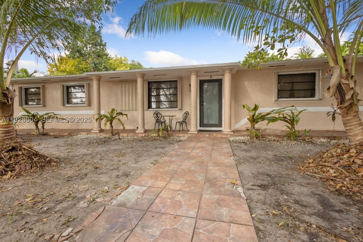 North Miami Beach photo 2
