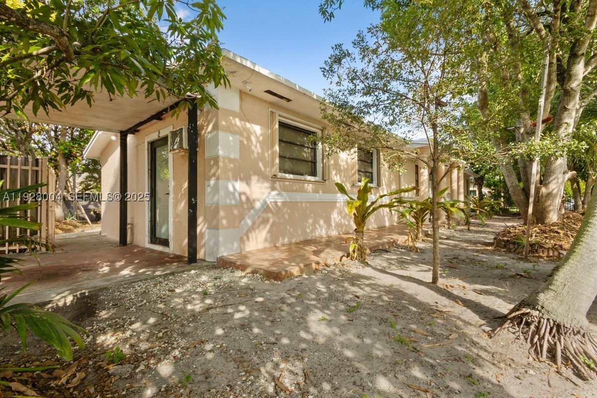 North Miami Beach photo 5