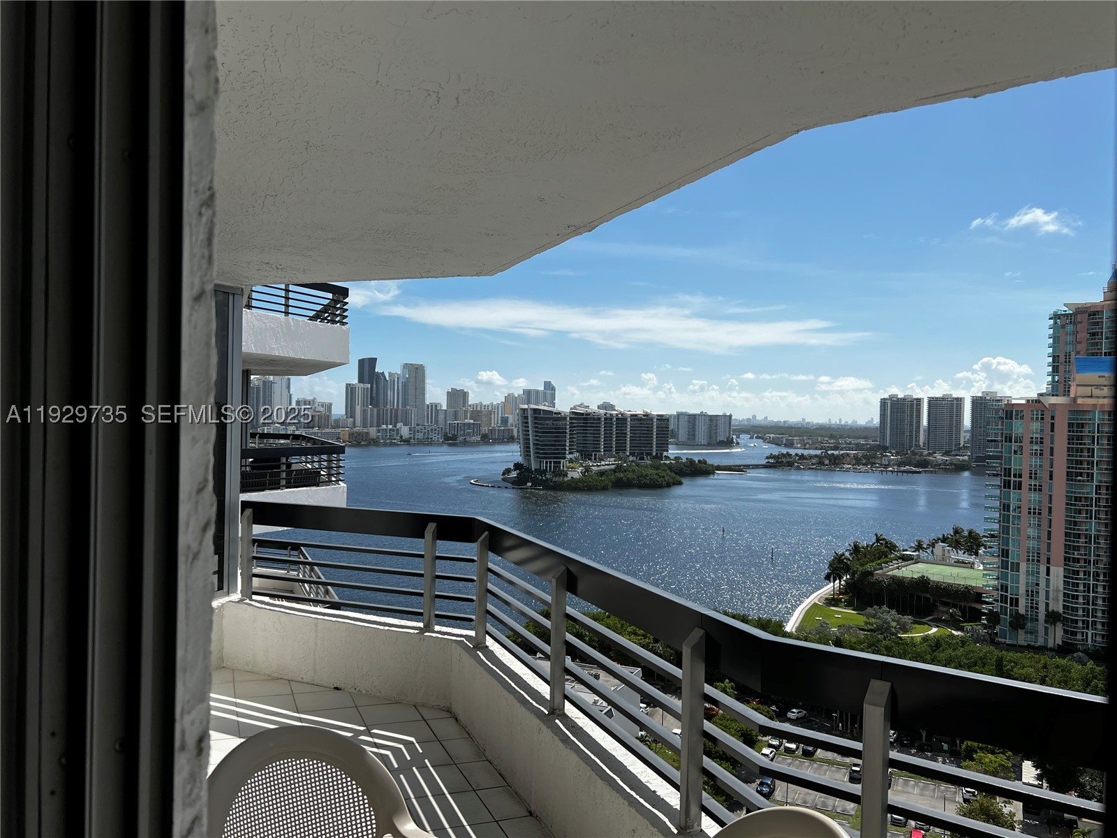 Aventura photo 1