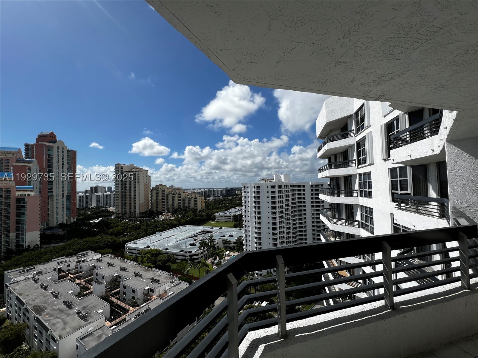 Aventura photo 3