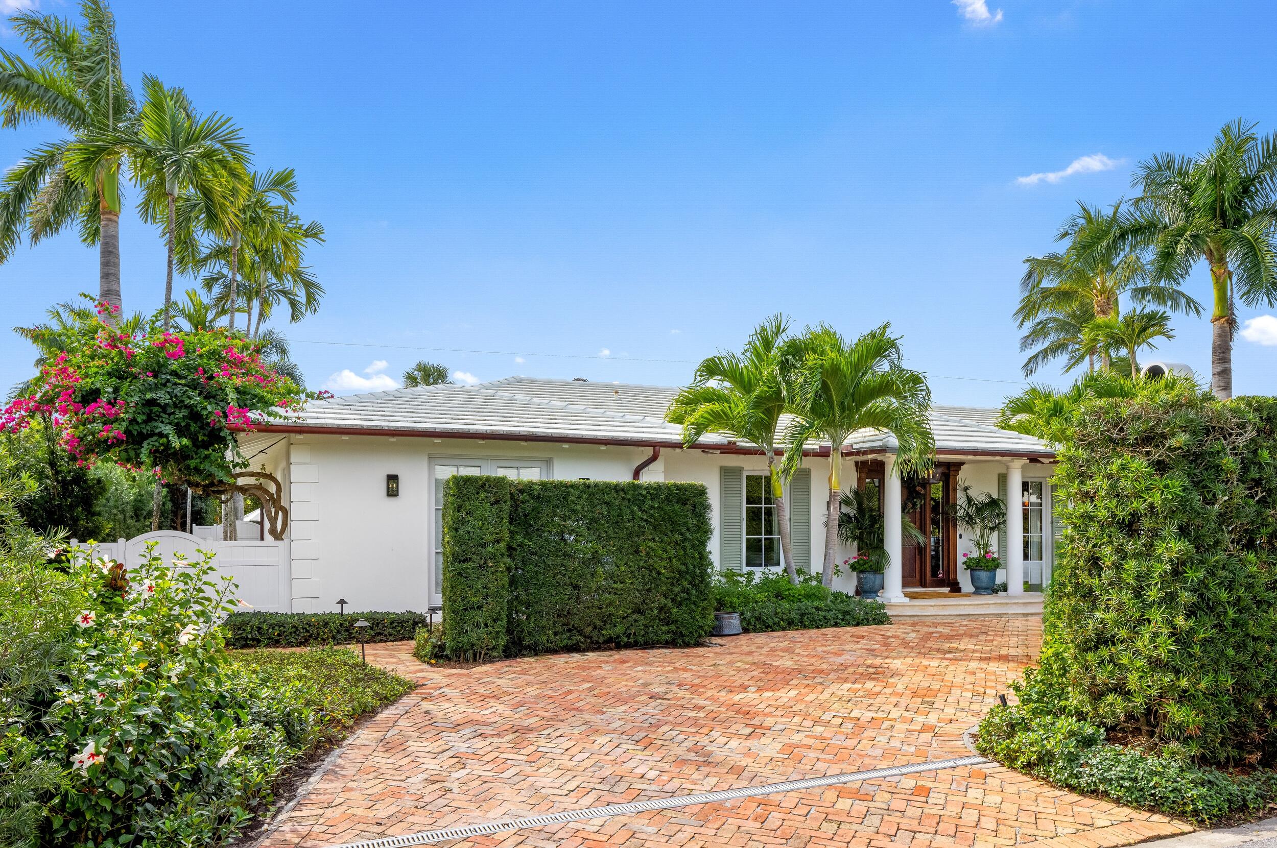 Palm Beach photo 2