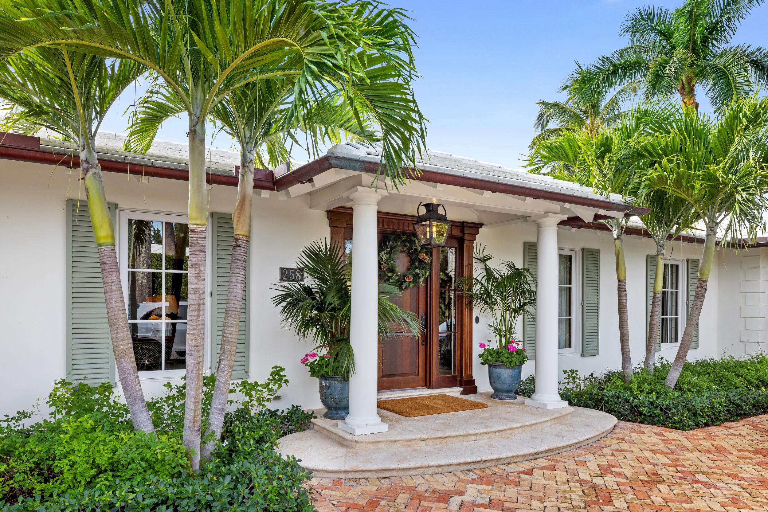 Palm Beach photo 3