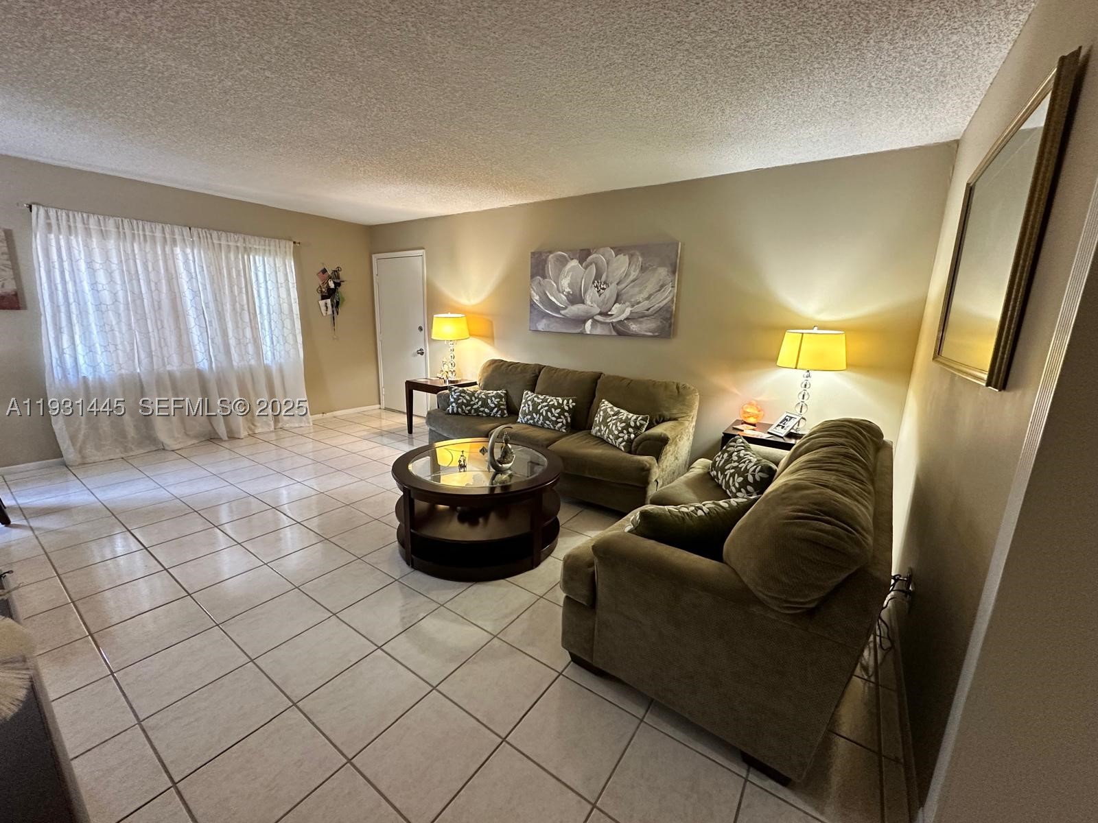 Pembroke Pines photo 1