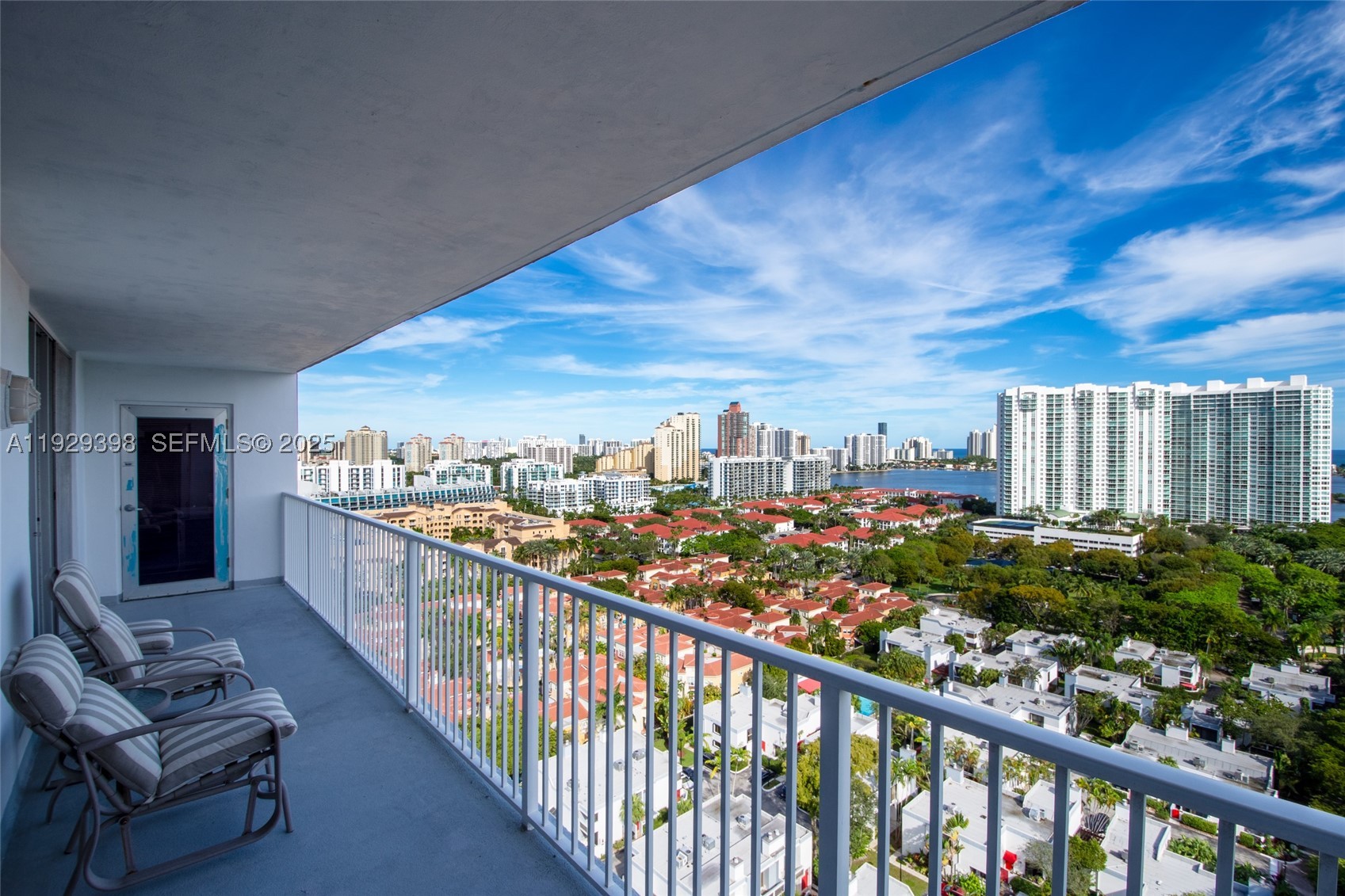 Aventura photo 4