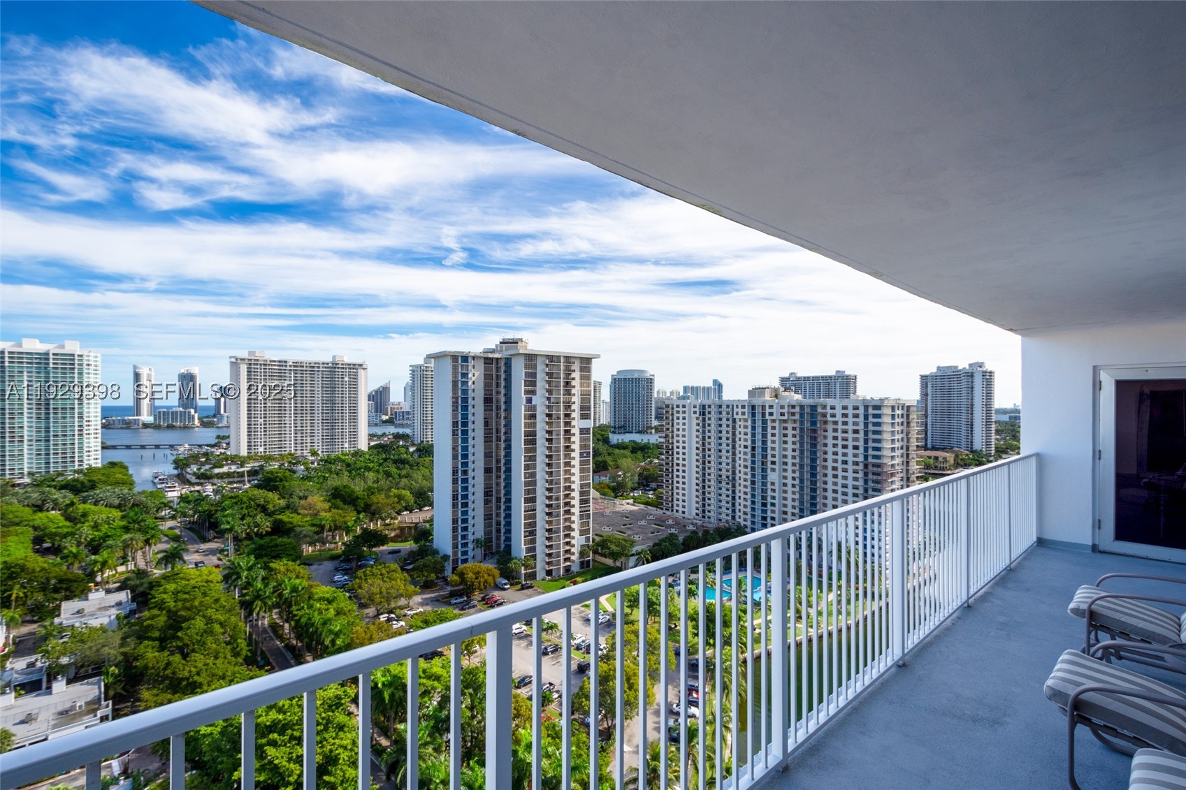 Aventura photo 5