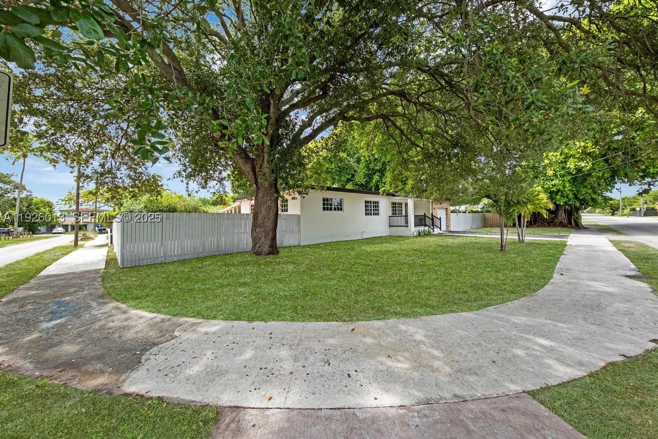 North Miami photo 5
