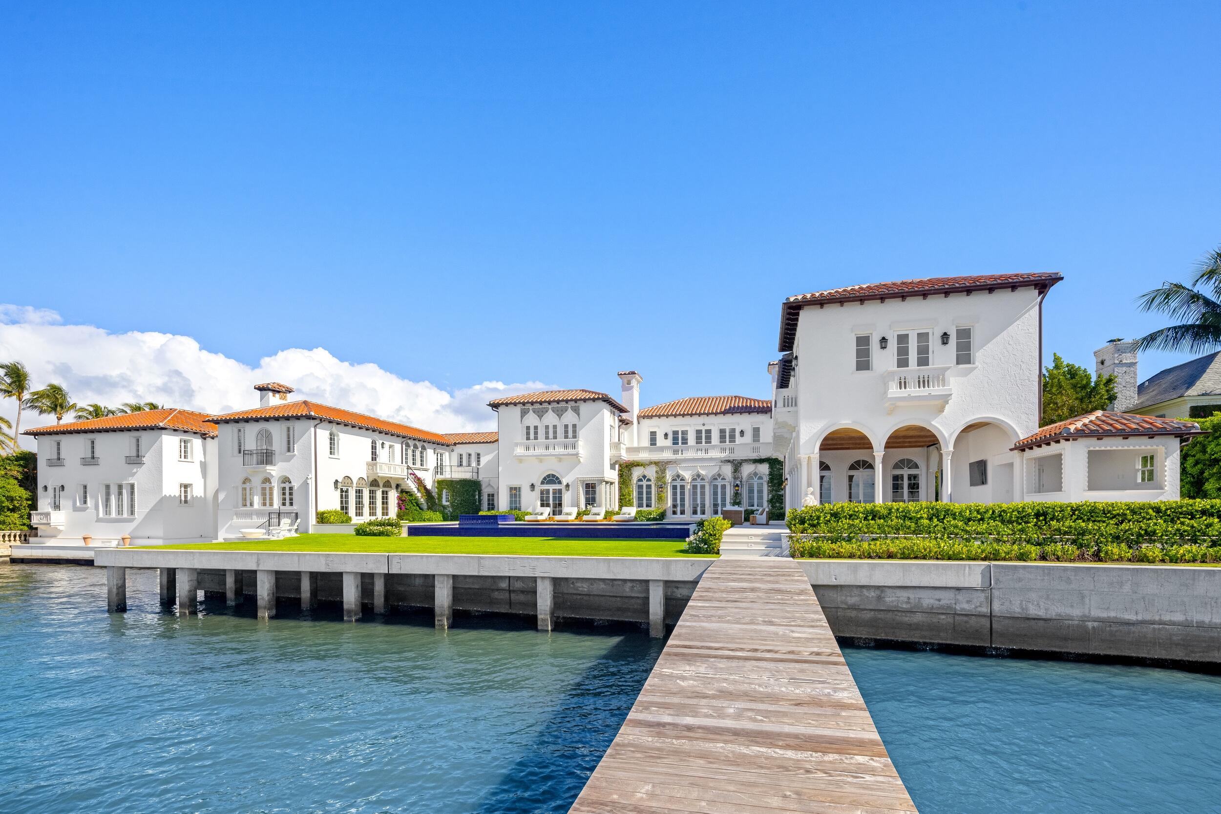 Palm Beach photo 1