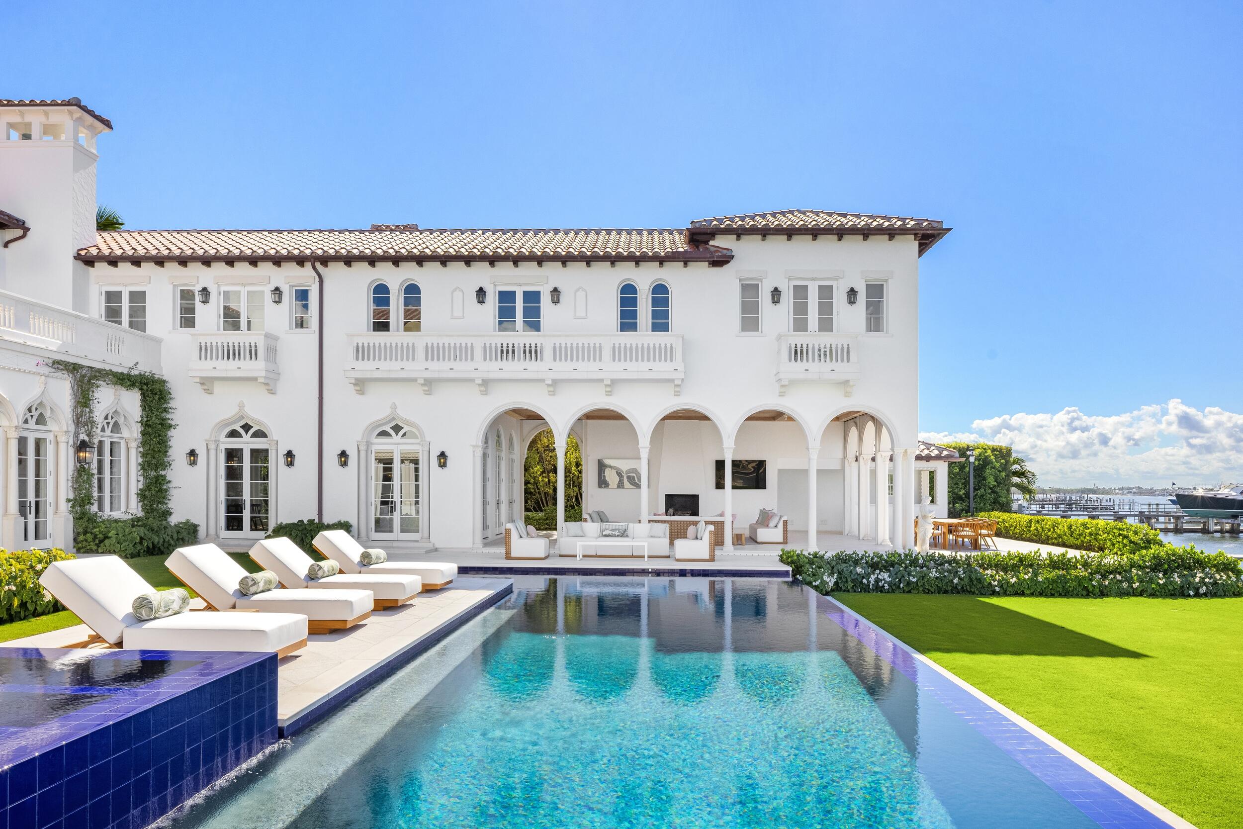 Palm Beach photo 2