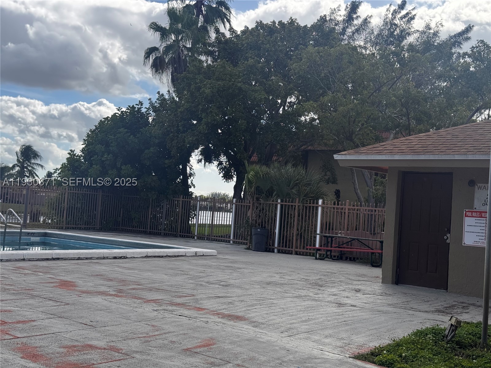 Hialeah photo 3