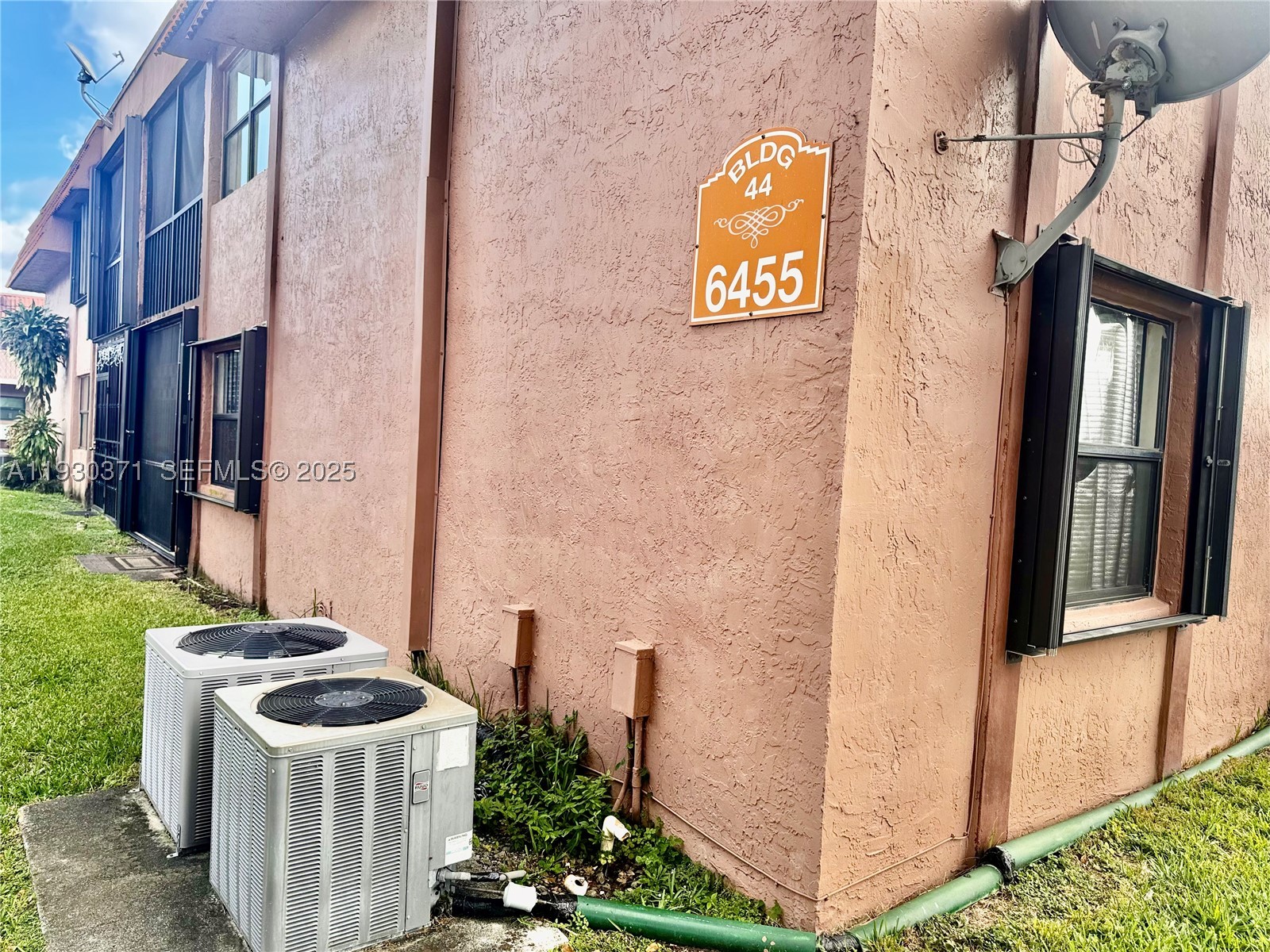 Hialeah photo 4