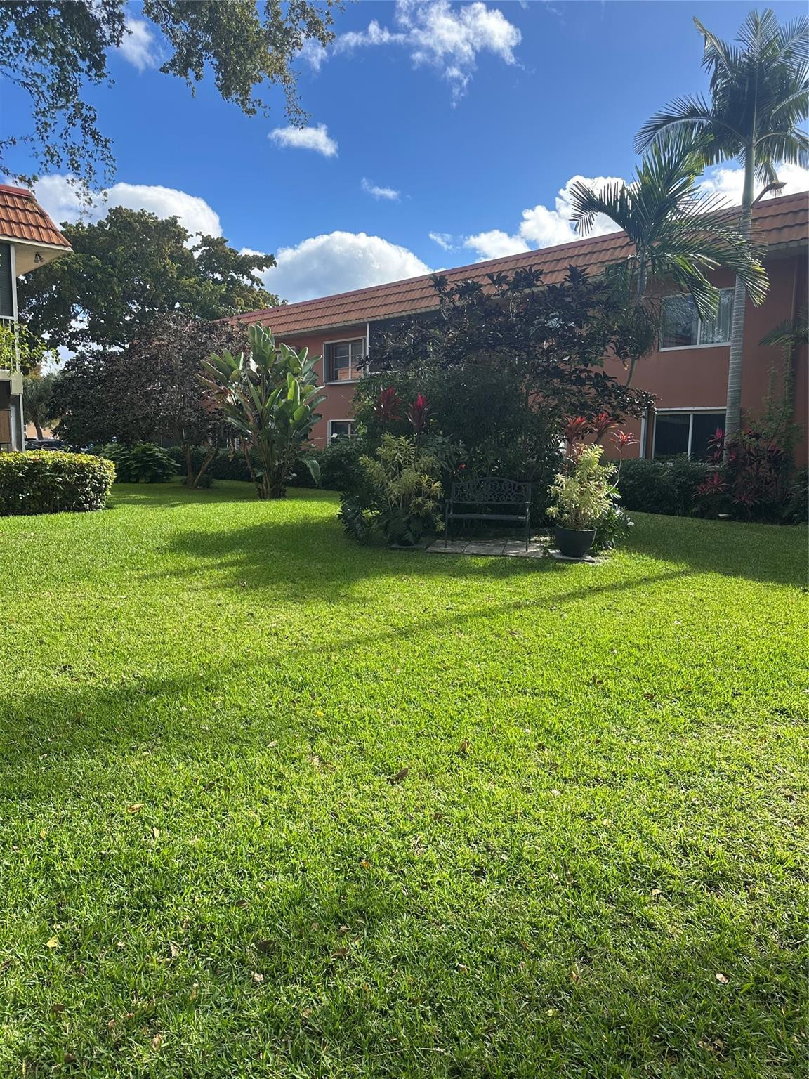 Wilton Manors photo 2