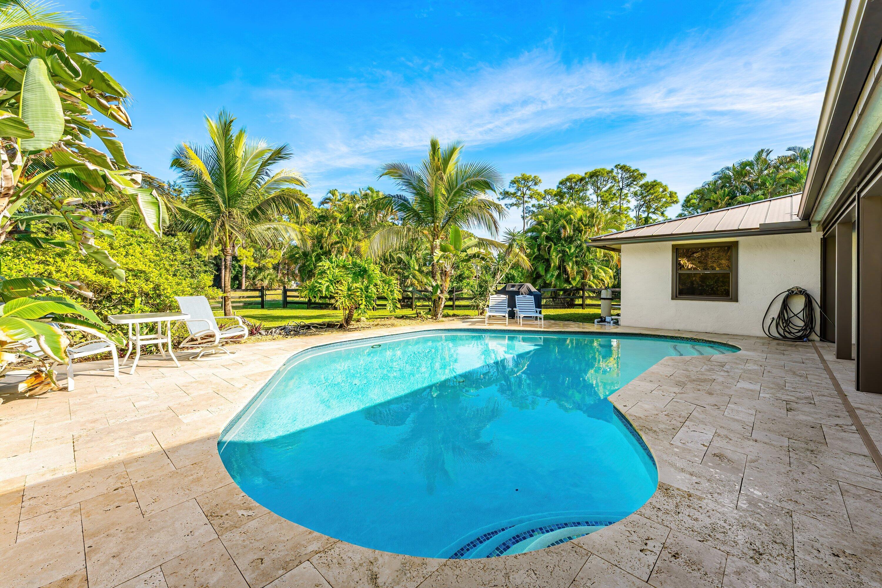 Palm Beach Gardens photo 1