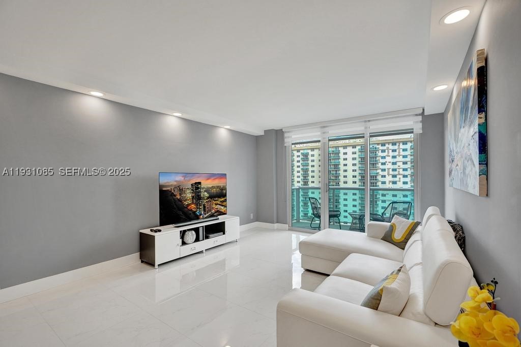 Sunny Isles Beach photo 3