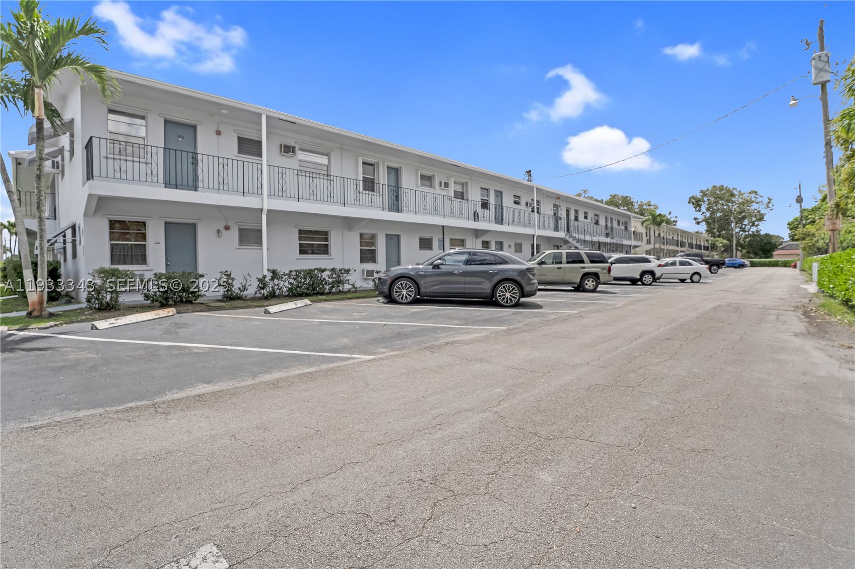 Pembroke Pines photo 2