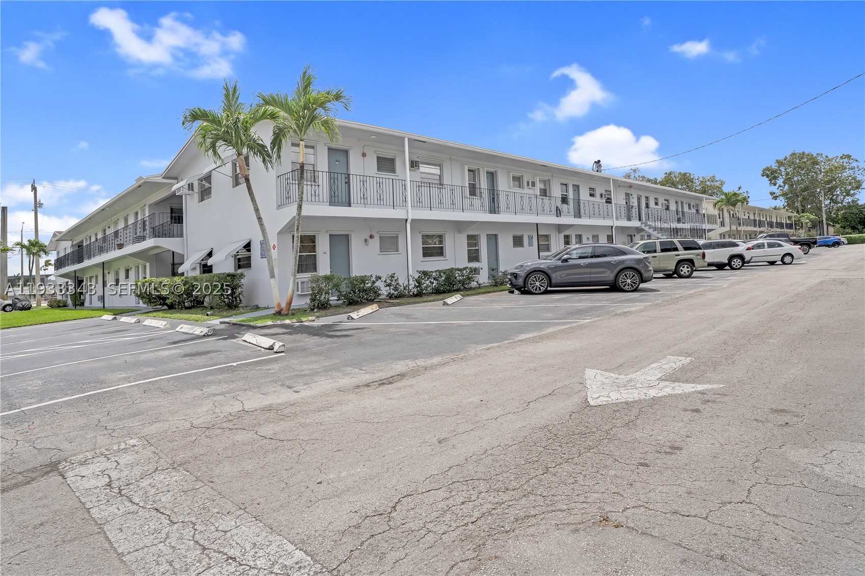 Pembroke Pines photo 3