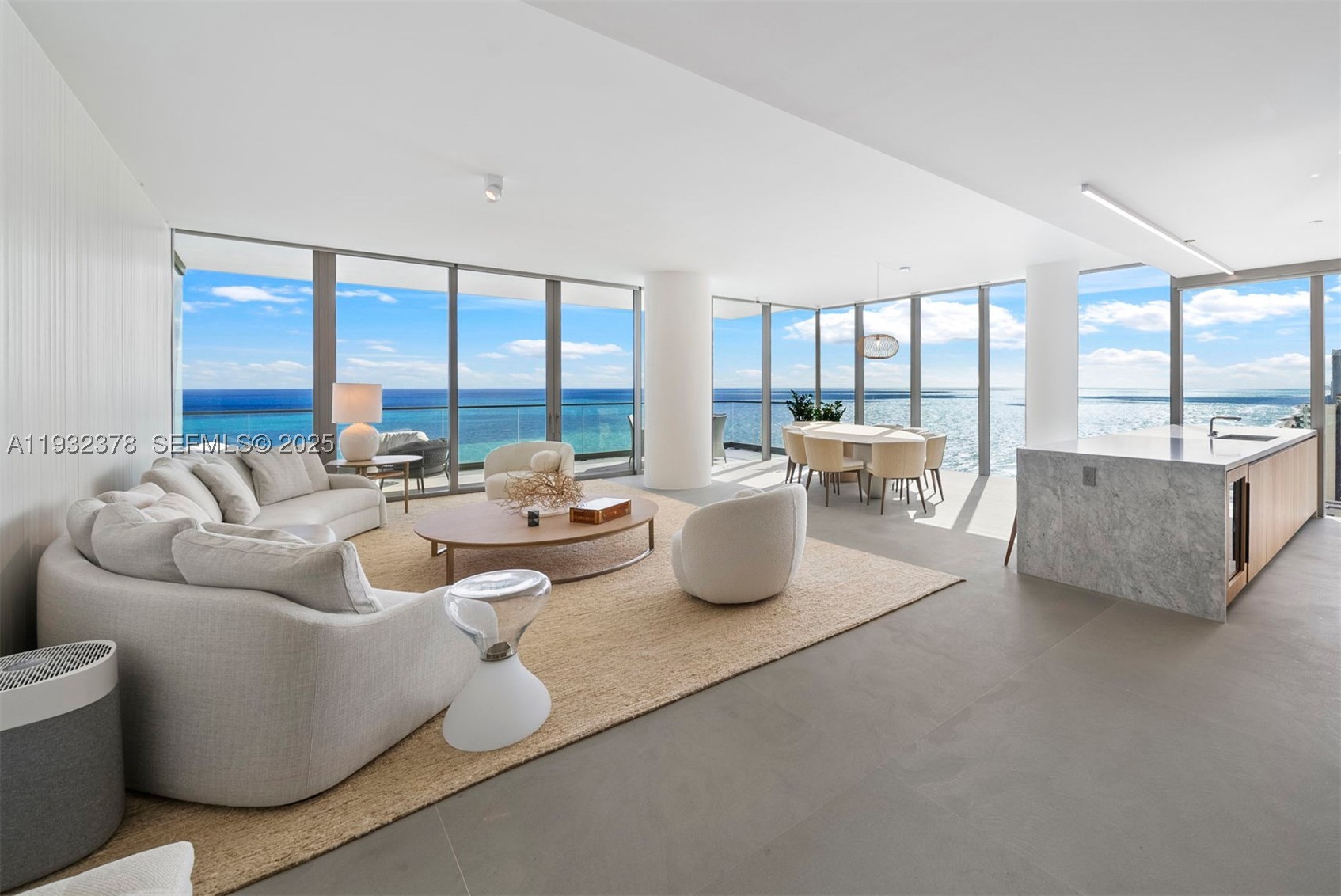 Hallandale Beach photo 1