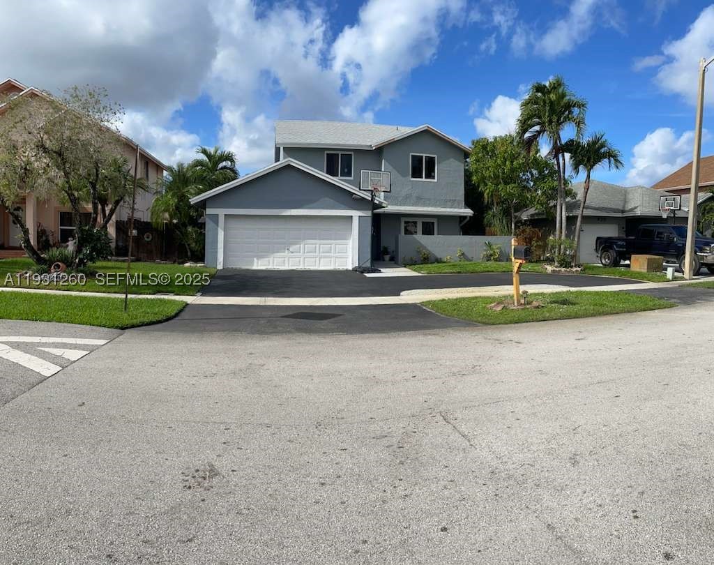 Pembroke Pines photo 2