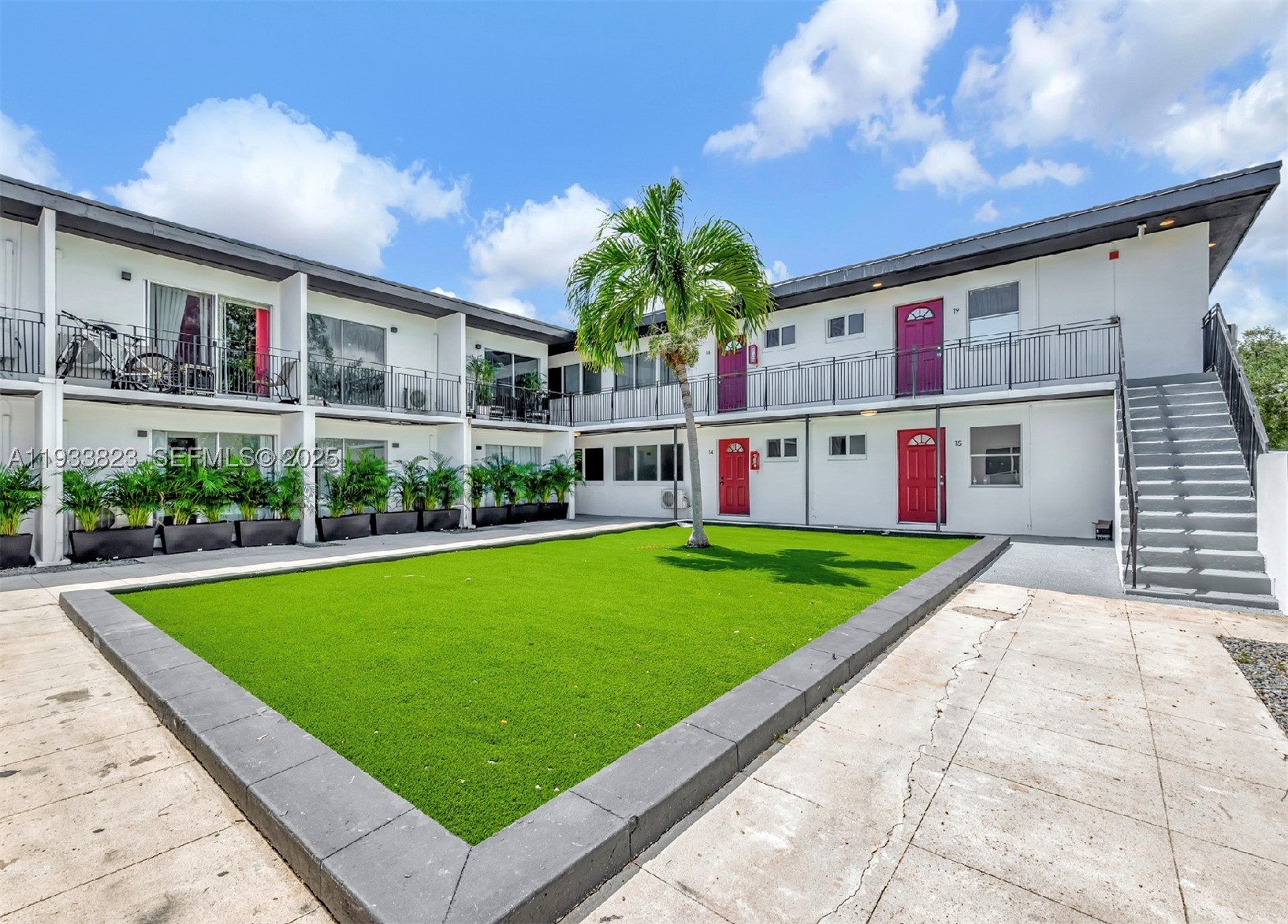 North Miami photo 3