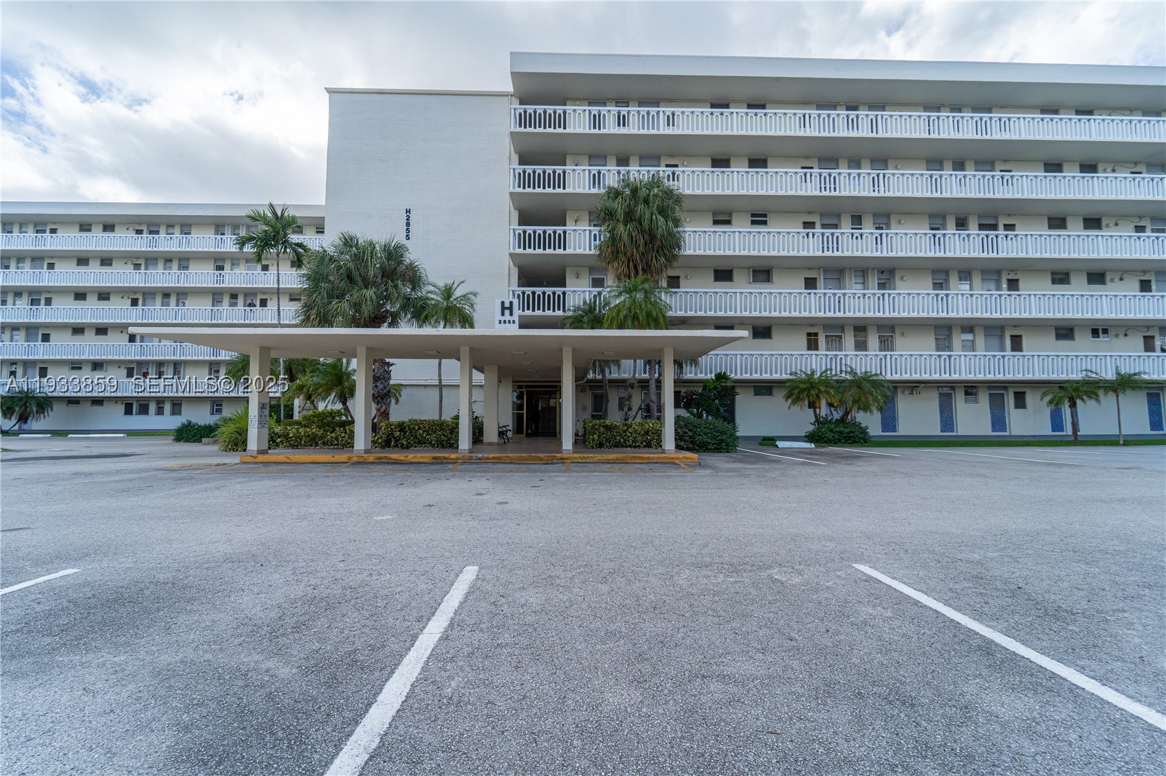 Aventura photo 2
