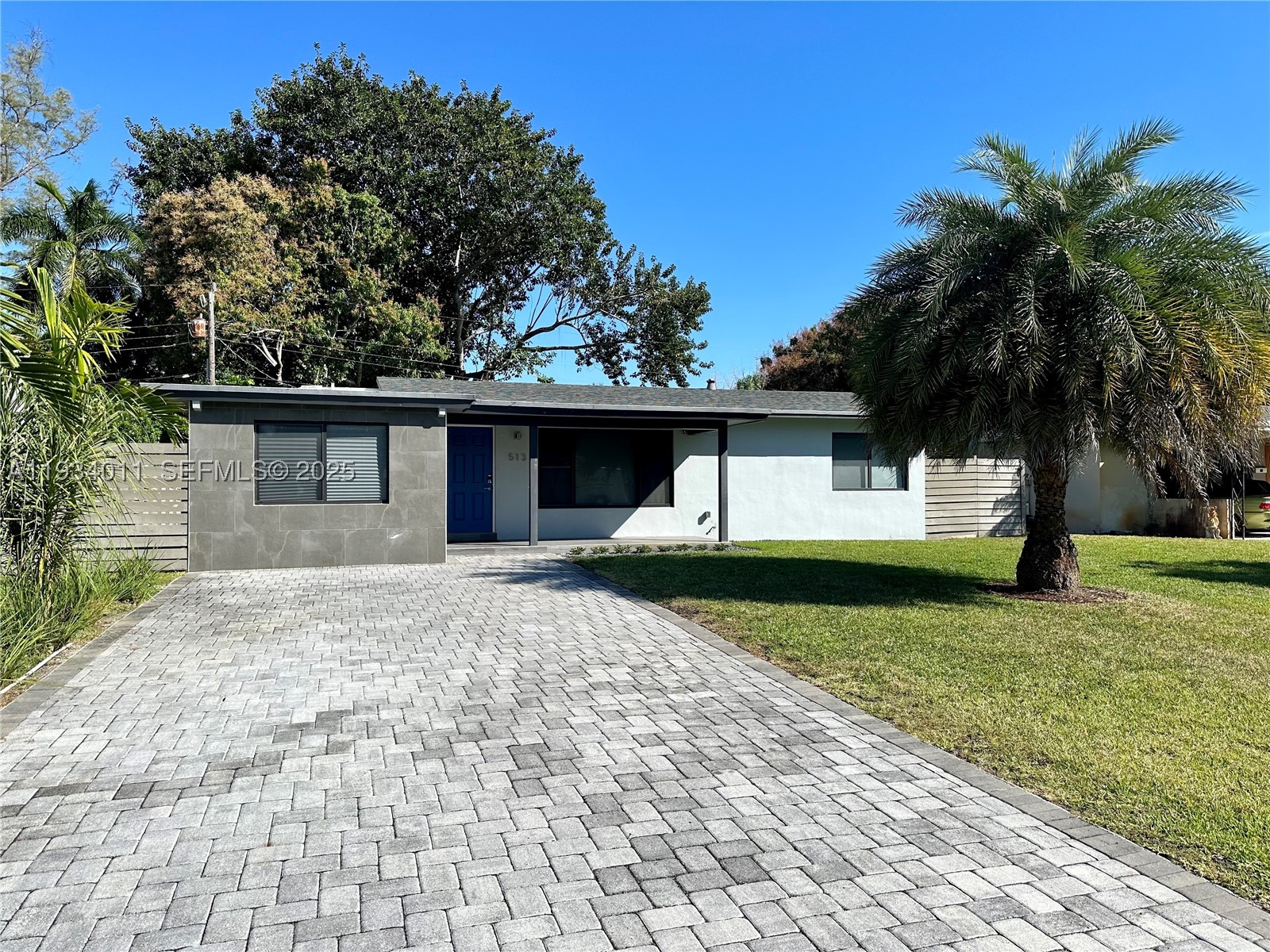 Wilton Manors photo 1
