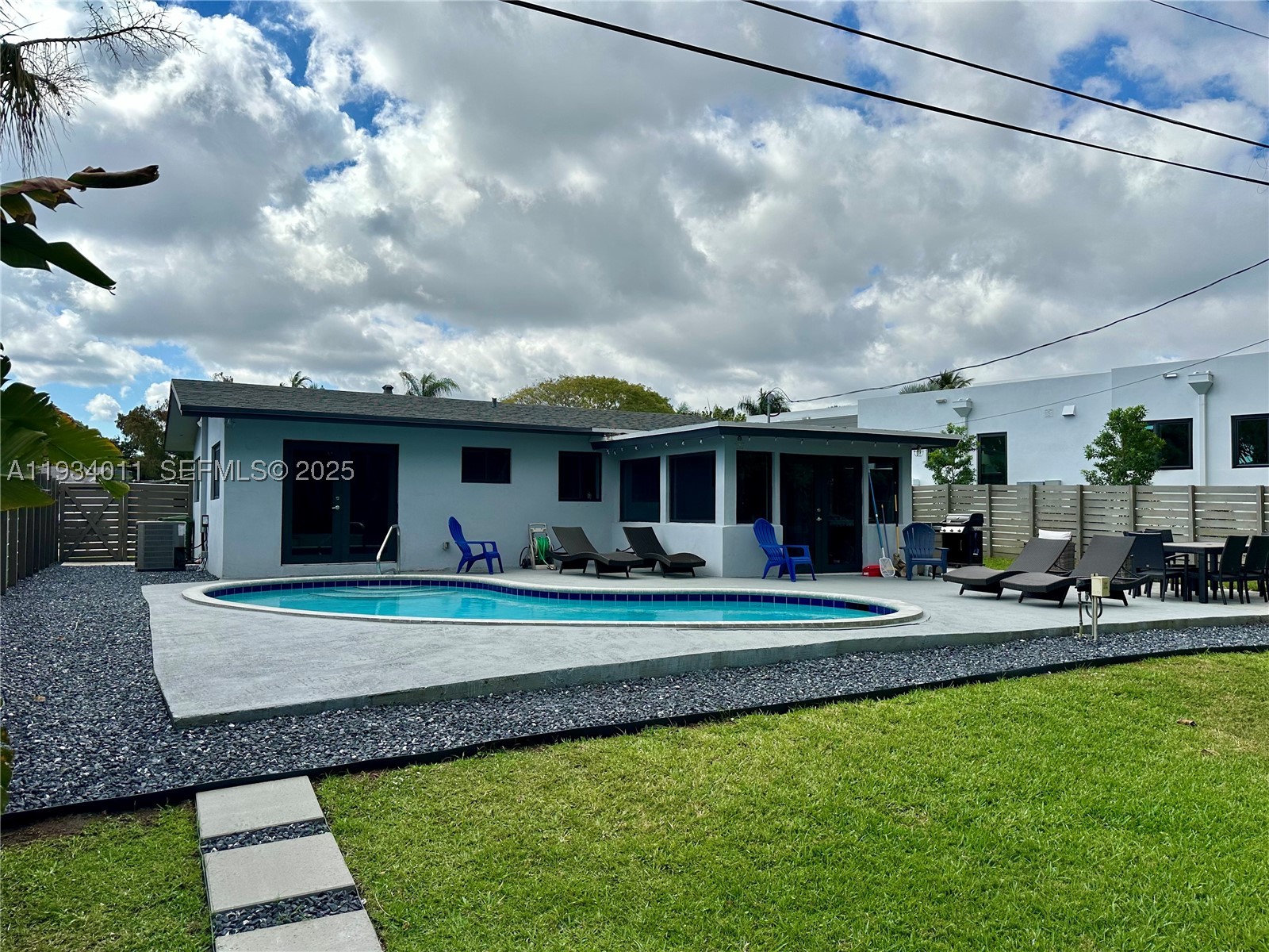 Wilton Manors photo 4