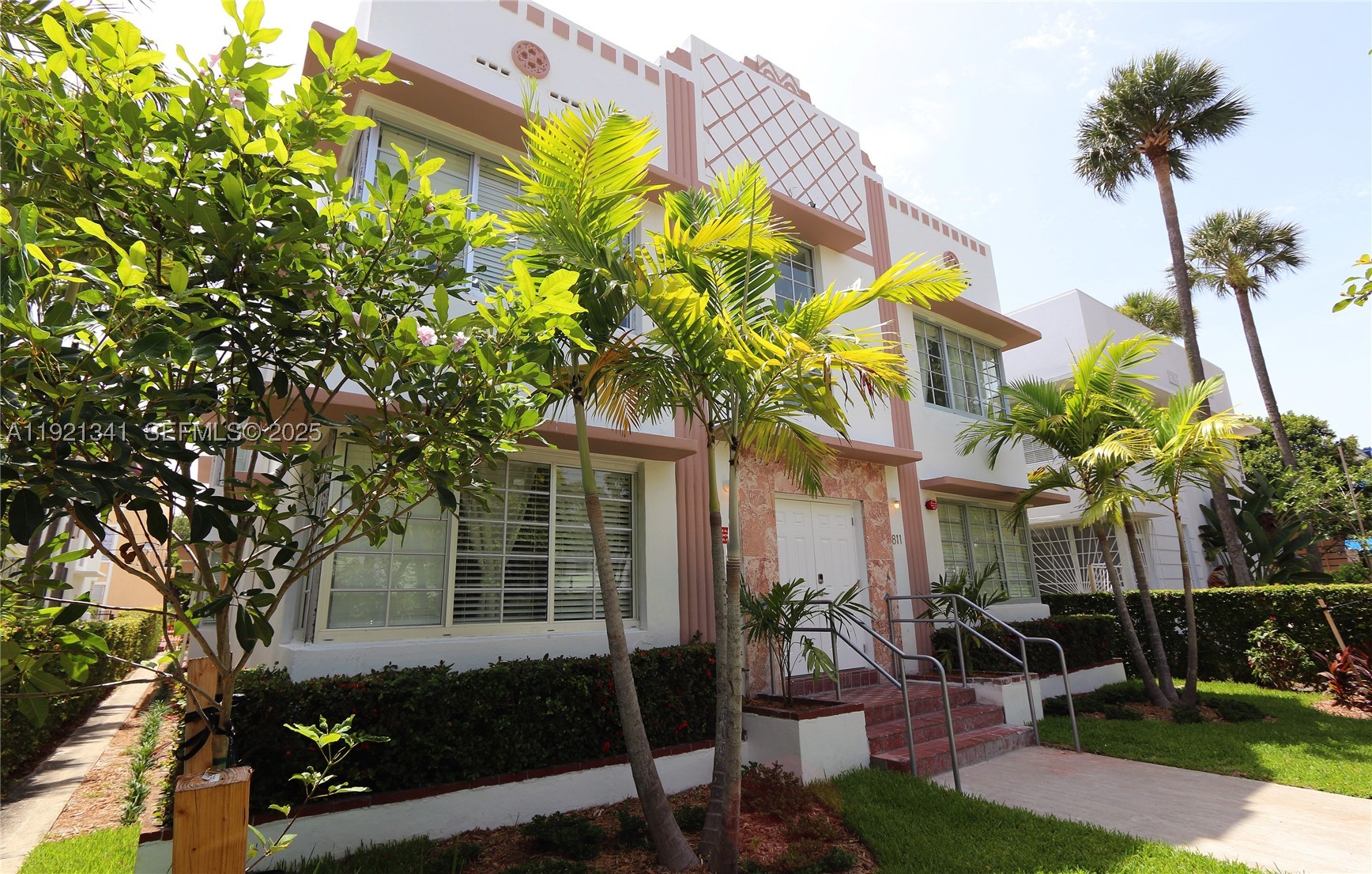 Miami Beach photo 1