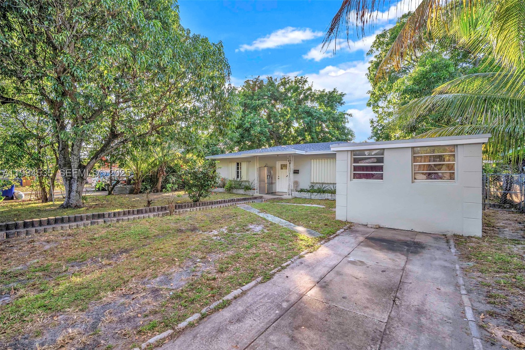 North Miami Beach photo 2