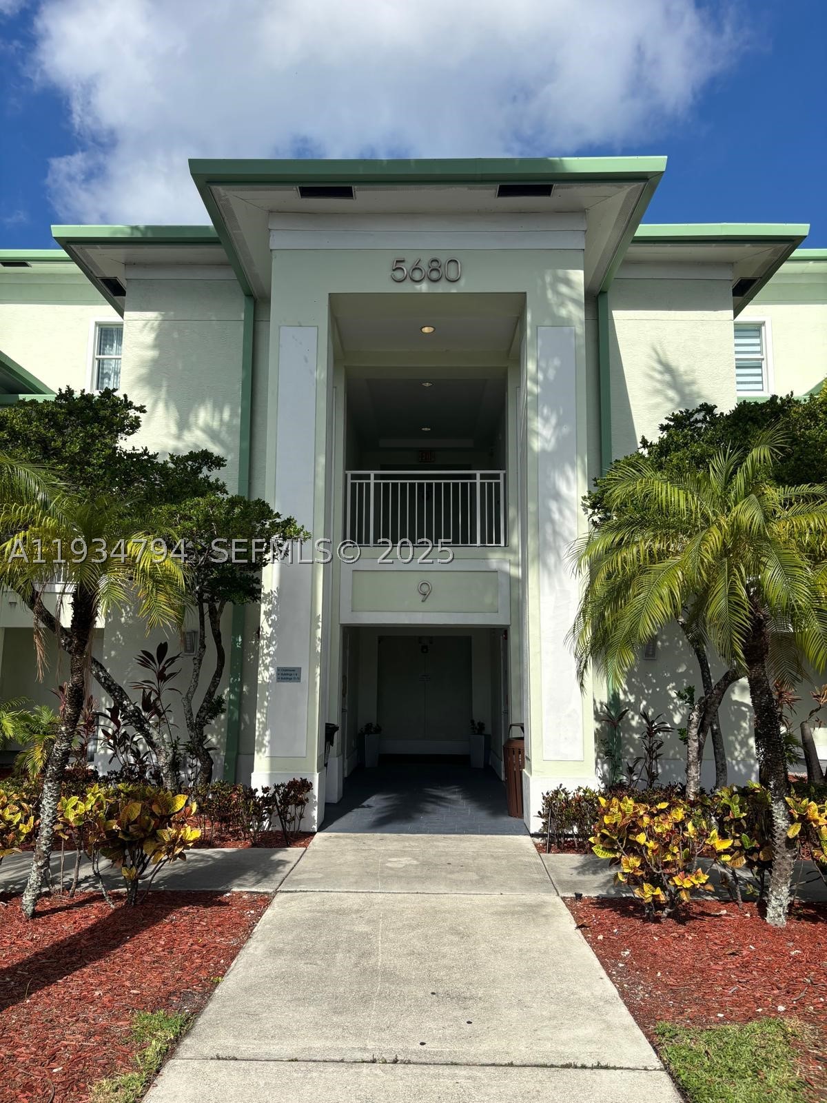 Doral photo 2