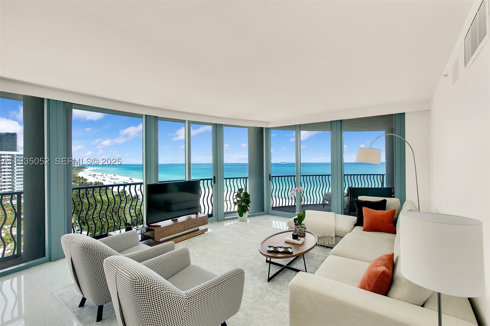 Miami Beach photo 1