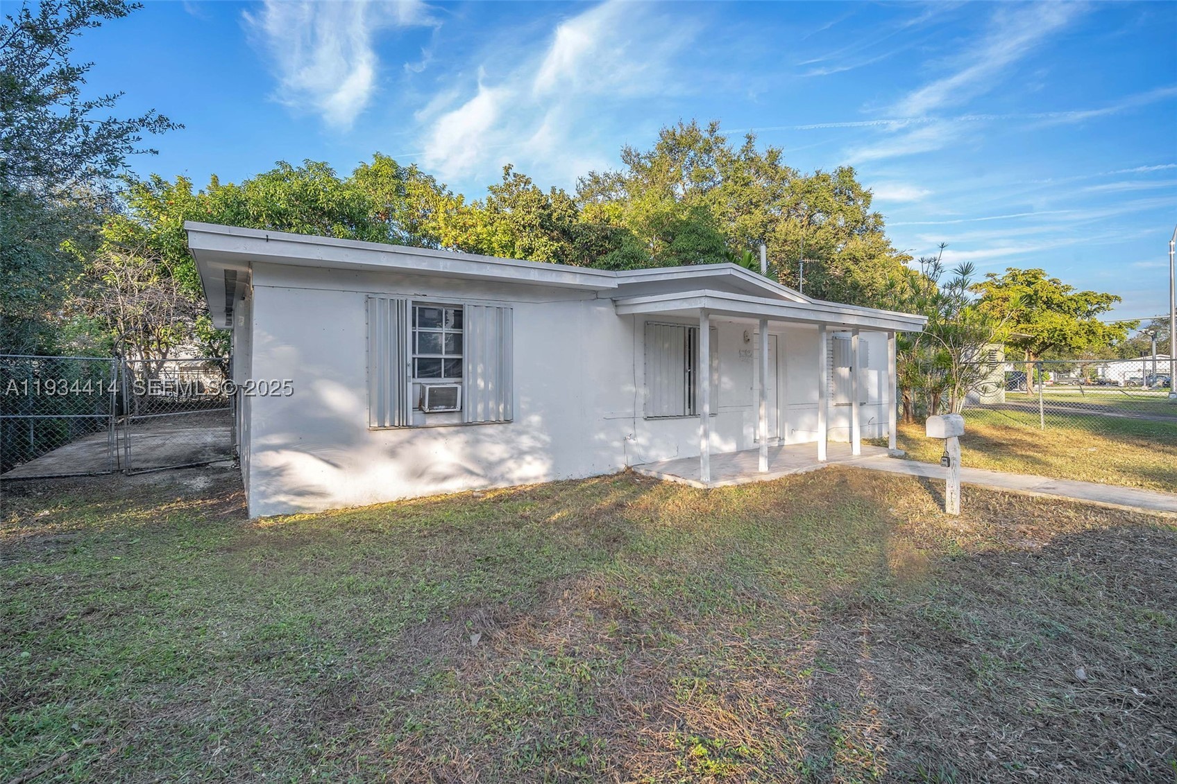 North Miami photo 2