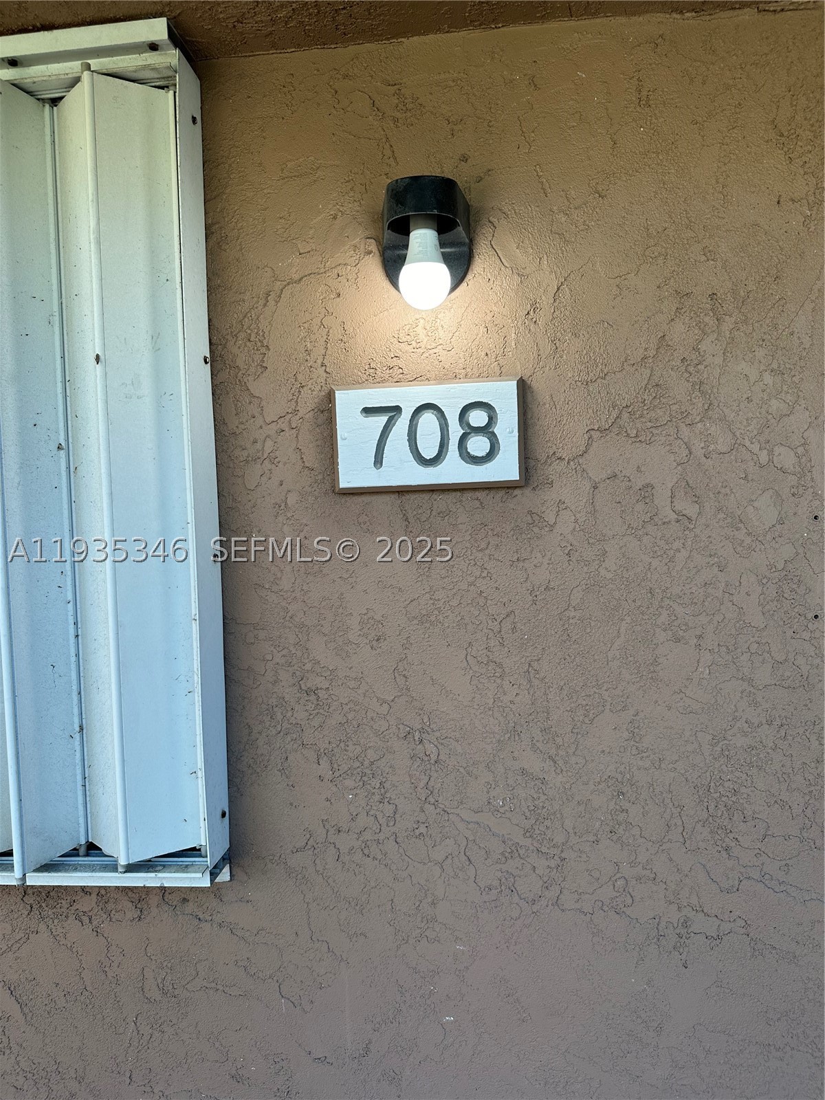 Hallandale Beach photo 2