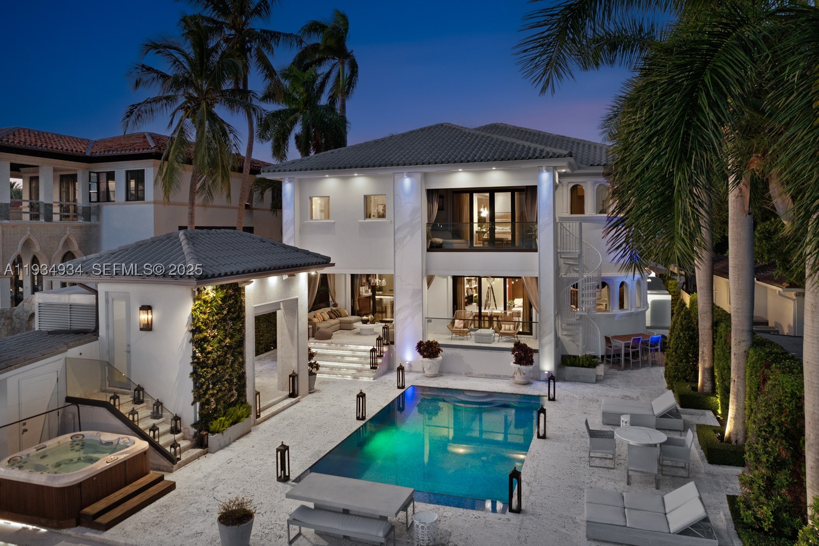 Miami Beach photo 1