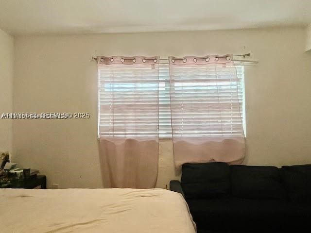 North Miami photo 4