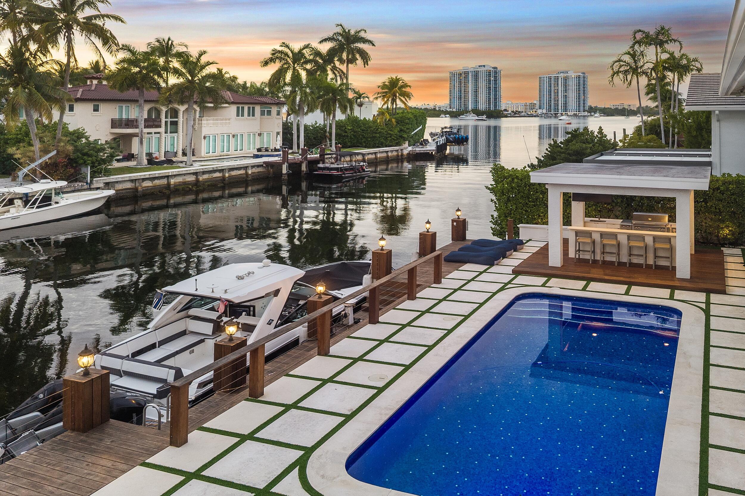 North Miami Beach photo 4
