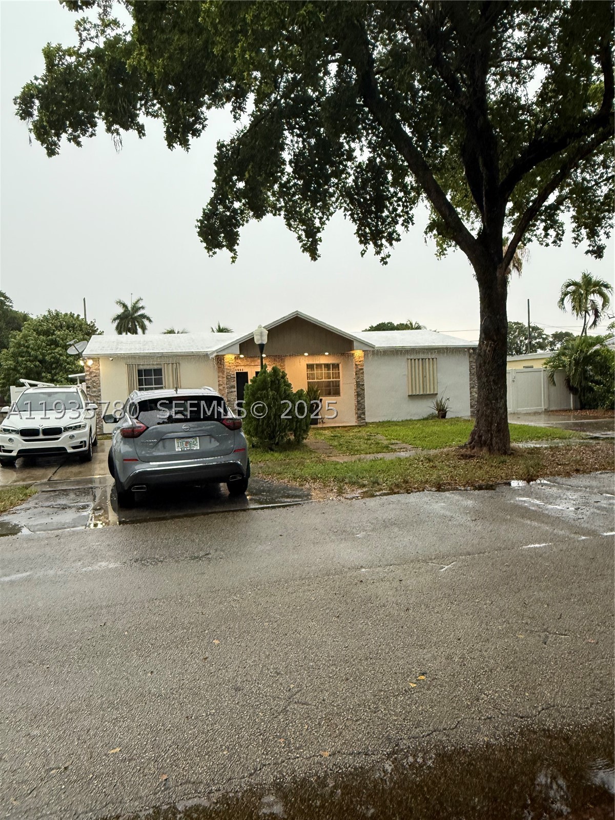 North Miami photo 1
